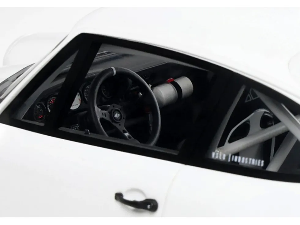 2024 Strosek GIGA (Porsche 911) White 1/18 Model Car by GT Spirit
