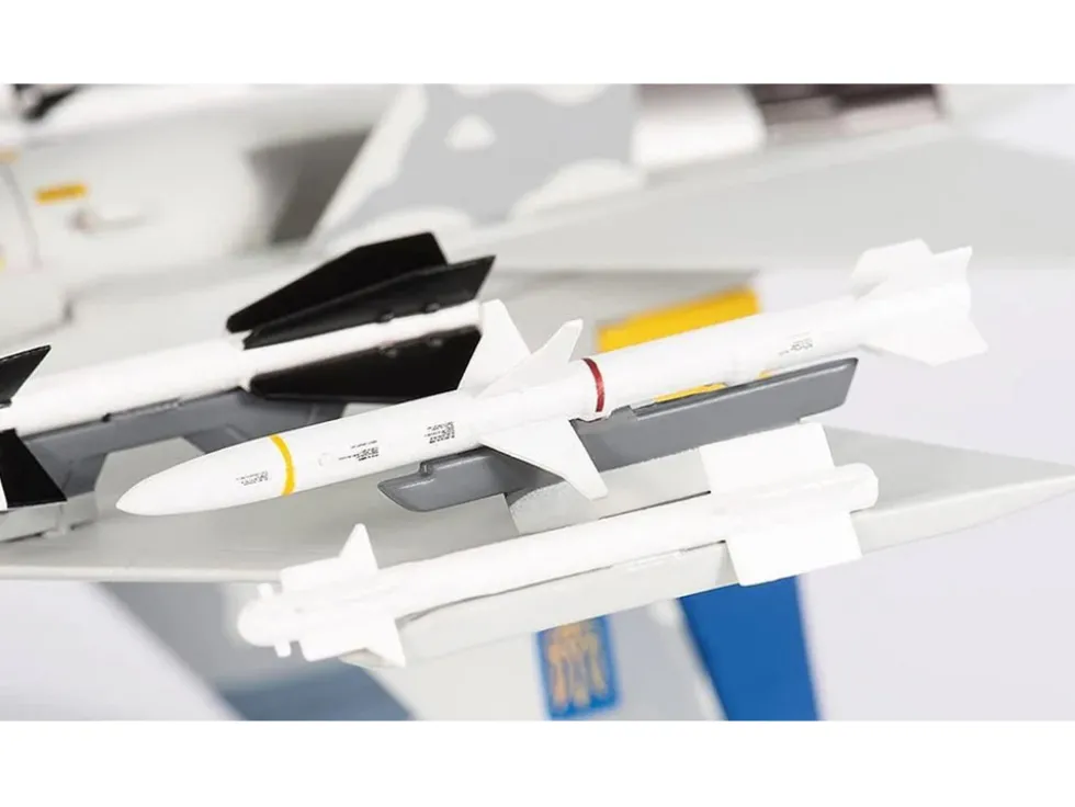Sukhoi Su-27 Flanker Aircraft "Ukraine War" (2023) Ukrainian Air Forces 1/72 Diecast Model by JC Wings