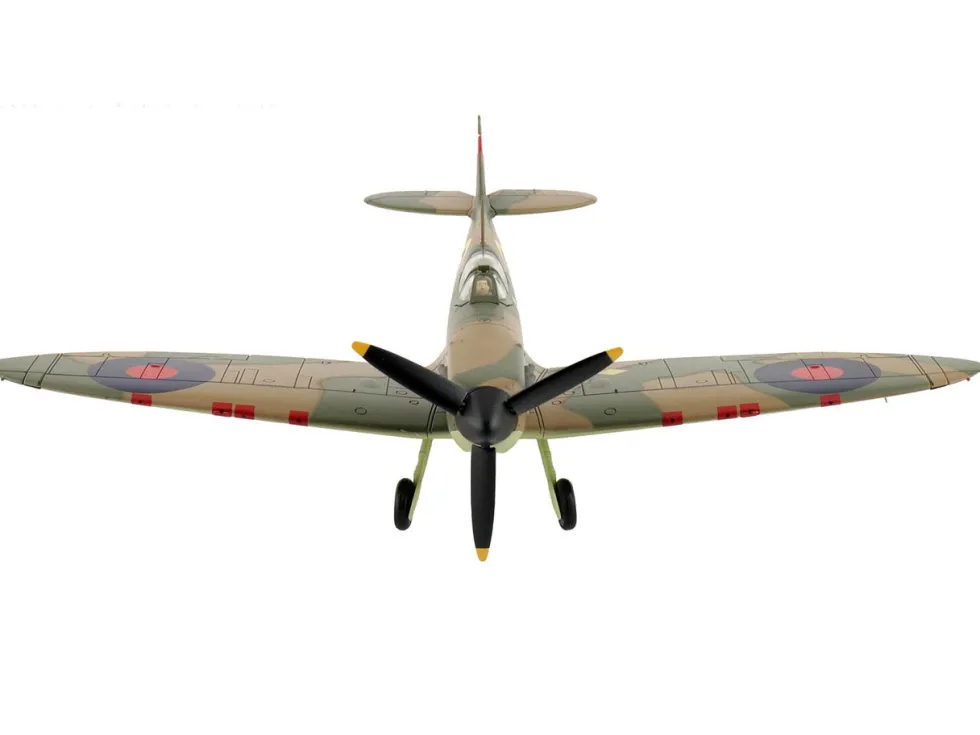 Supermarine Spitfire Mk.1a Fighter Aircraft "X4009, Flight Lieutenant P.C. Hughes" (1940) British Royal Air Force "Air Power Series" 1/48 Diecast Model by Hobby Master