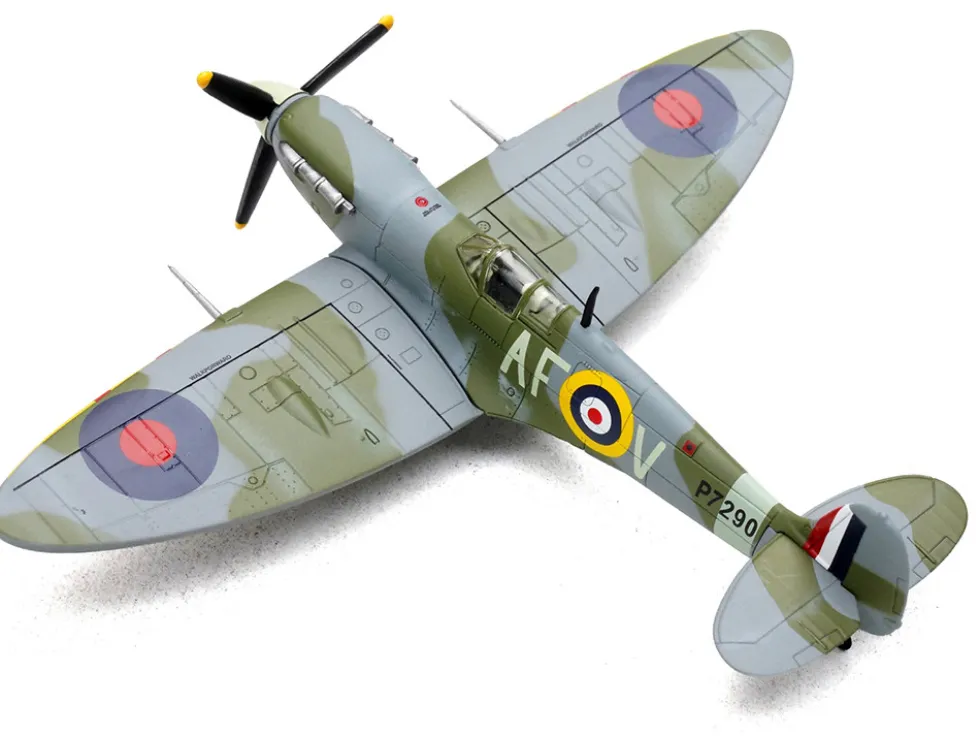 Supermarine Spitfire Mk IIa Fighter Aircraft "P7290, Air Fighting Development Unit, RAF Duxford" (1942) Royal Air Force 1/72 Diecast Model Airplane by Legion