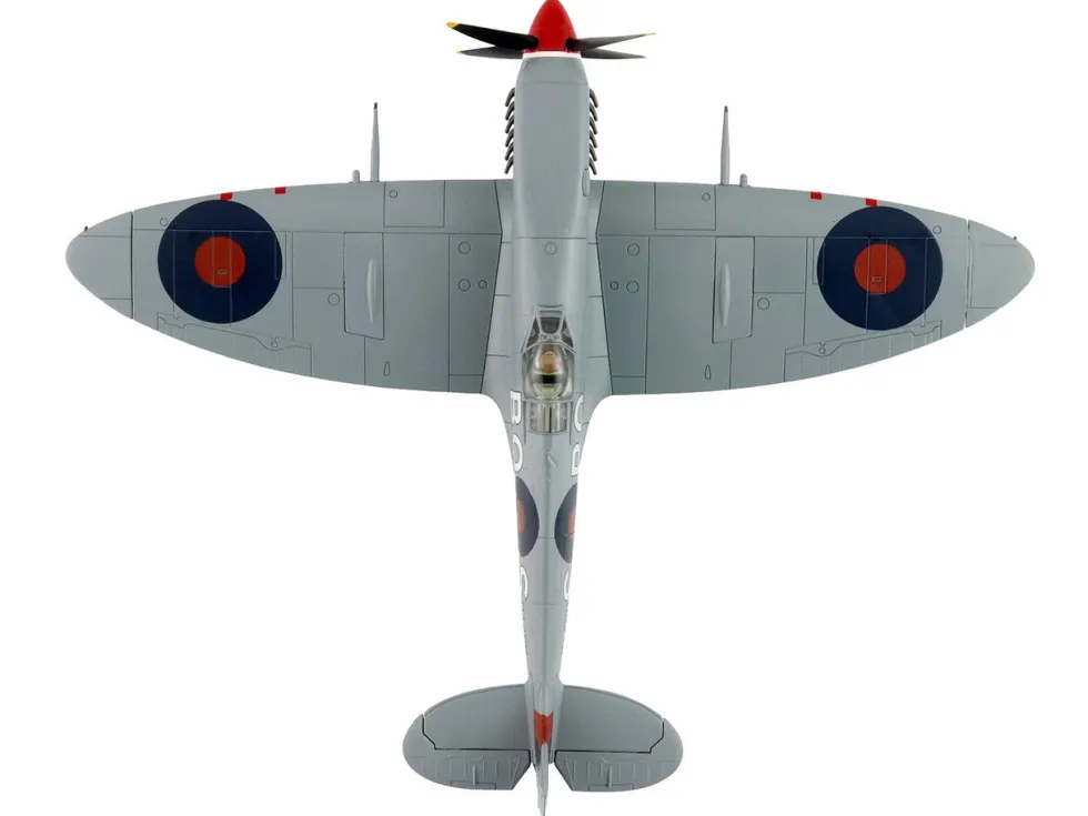 Supermarine Spitfire Mk IXc Fighter Aircraft "MA466, BQ-S, No. 451 Squadron, Corsica" (1944) Royal Australian Air Force "Air Power Series" 1/48 Diecast Model by Hobby Master