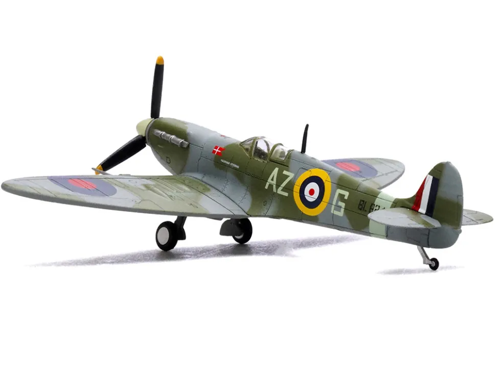 Supermarine Spitfire Mk Vb Fighter Aircraft "BL924, Pilot Officer Aksel Svendsen, Danish Presentation Spitfire, Valdemar Atterdag, No. 234 Madras Presidency Squadron" (1942) Royal Air Force 1/72 Diecast Model Airplane by Legion