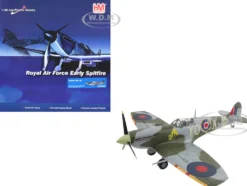 Supermarine Spitfire Mk Vb Fighter Aircraft "EN921, Flying Officer Jack Sheppard, No. 401 Squadron" (1943) Royal Canadian Air Force "Air Power Series" 1/48 Diecast Model by Hobby Master