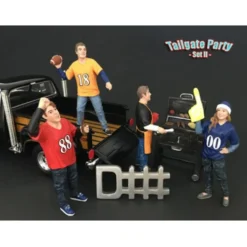 Tailgate Party Set II 4 Piece Figure Set For 1:18 Scale Models American Diorama 77595