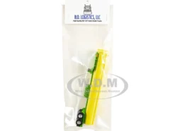 Tanker Trailer Yellow and Green 1/87 (HO) Plastic Model Car by HO Logistics