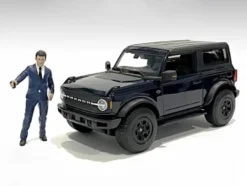 The Dealership Male Salesperson Figurine for 1/24 Scale Models American Diorama 76407
