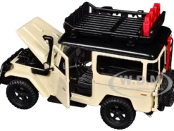 Toyota FJ40 Land Cruiser Beige 