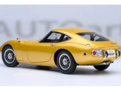 1967 Toyota 2000GT RHD (Right Hand Drive) Gold Metallic 1/18 Model Car by Autoart