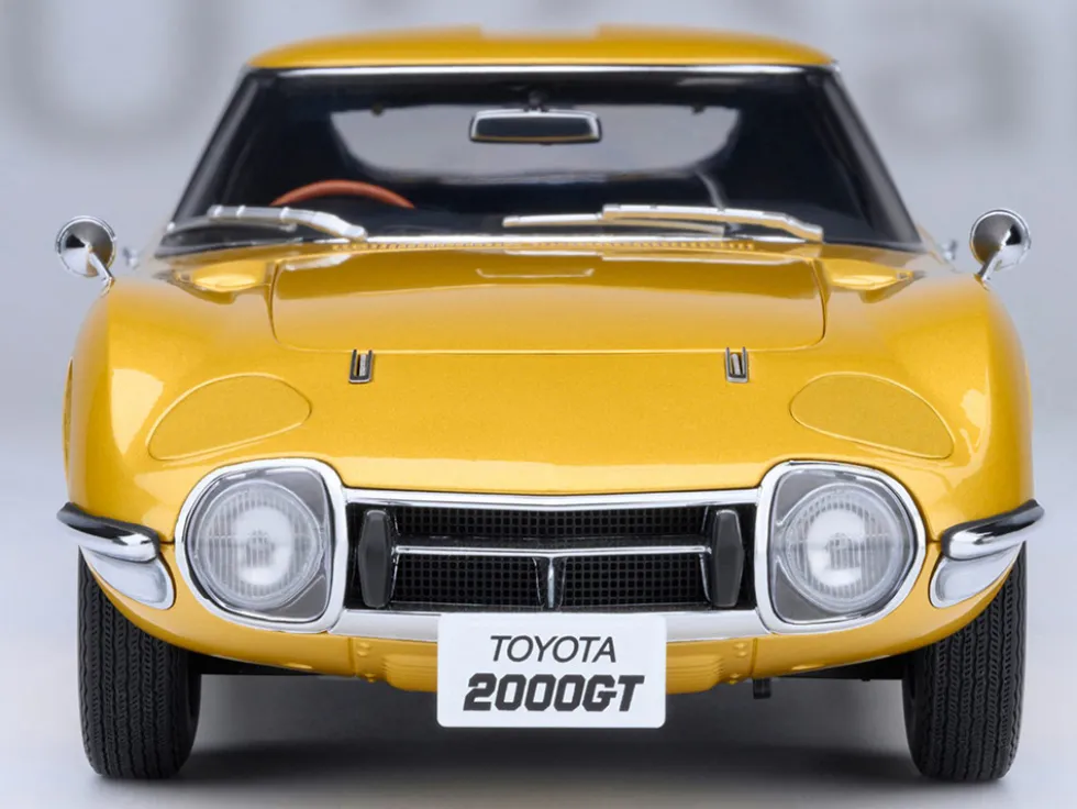 1967 Toyota 2000GT RHD (Right Hand Drive) Gold Metallic 1/18 Model Car by Autoart