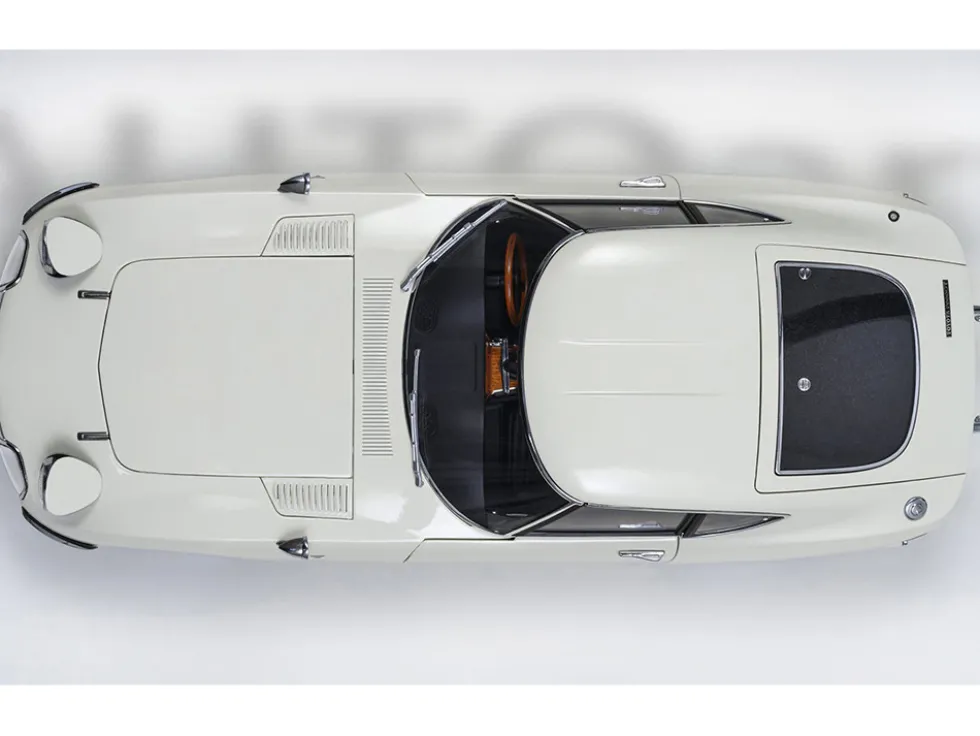 1967 Toyota 2000GT RHD (Right Hand Drive) White 1/18 Model Car by Autoart