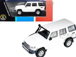 Toyota Land Cruiser 76 French Vanilla Pearl White 1/64 Diecast Model Car Paragon Models PA-55311