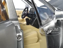 Toyota Land Cruiser Silver Metallic with Sun Roof 1/24 Diecast Model Car H08222-SIL