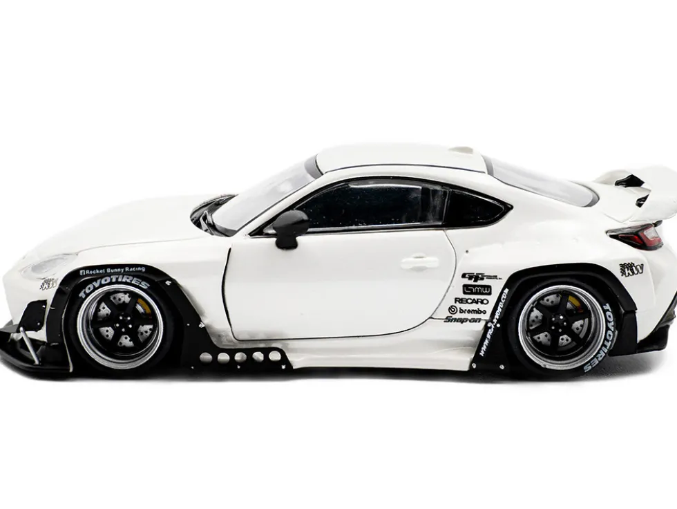 2022 Toyota Pandem GR86 White Metallic 1/43 Diecast Model Car by Solido