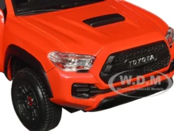2023 Toyota Tacoma TRD PRO Pickup Truck Solar Octane Orange with Sunroof Special Edition Series 1/27 Diecast Model Car Maisto 32910OR