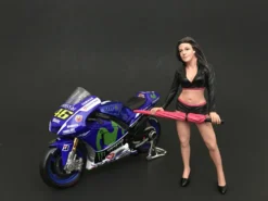 Umbrella Girl I Figure For 1:18 Scale Models American Diorama 77435