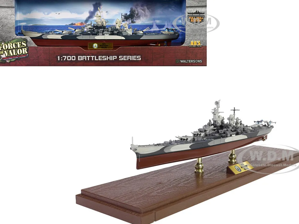 USS Missouri BB 63 Iowa class Battleship Battle of Okinawa 1945 United States Navy Full Hull Edition Battleship Series 1/700 Diecast Model Forces of Valor FOV-861131B