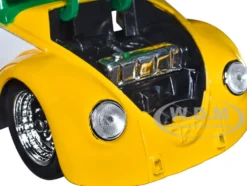1959 Volkswagen Drag Beetle Green Yellow Michelangelo Diecast Figure Teenage Mutant Ninja Turtles Hollywood Rides Series 1/24 Diecast Model Car Jada 33741