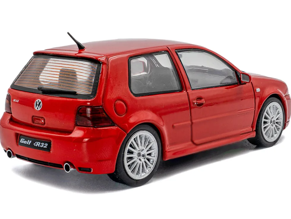 2003 Volkswagen Golf IV R32 Toronto Red 1/43 Diecast Model Car by Solido