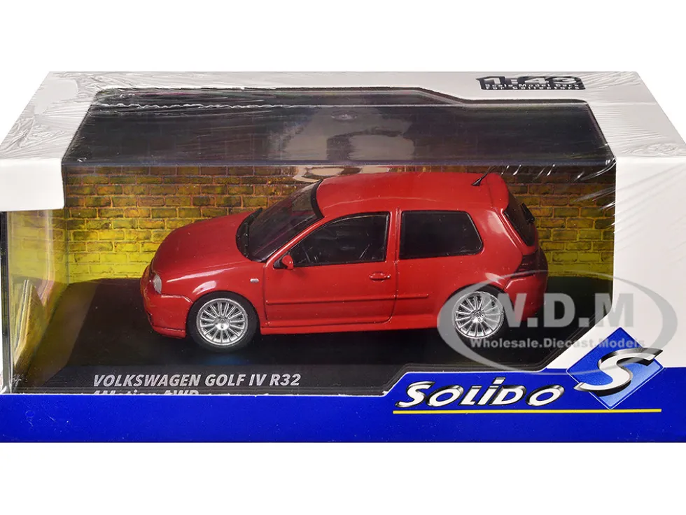 2003 Volkswagen Golf IV R32 Toronto Red 1/43 Diecast Model Car by Solido