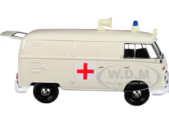 Volkswagen Type 2 T1 Ambulance Cream 1/24 Diecast Model Car Motormax 79565