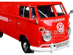 Volkswagen Type 2 T1 Fire Van Fire Fighting Trailer Feuerwehr Red 1/24 Diecast Model Car Motormax 79671