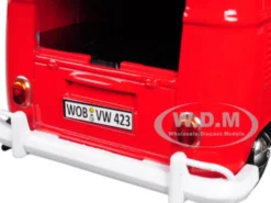 Volkswagen Type 2 T1 Fire Van Red 1/24 Diecast Model Car Motormax 79564