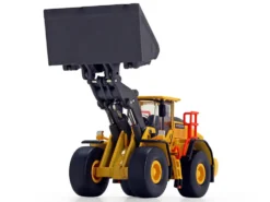Volvo L180H Refuse Wheel Loader 1/87 HO Diecast Model First Gear 80-0337