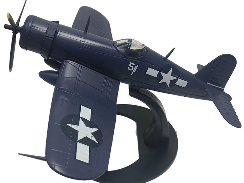 Vought F4U-1D Corsair Fighter Aircraft "Robert Wade, VMF-323 Death Rattlers, Yontan Airfield, Okinawa" (1945) United States Marine Corps "Planes of World War II" Series 1/72 Diecast Model Airplane by Luppa