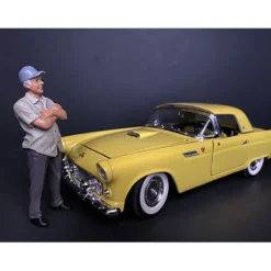 Weekend Car Show Figurine II for 1/24 Scale Models American Diorama 38310