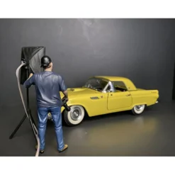 Weekend Car Show Figurine V for 1/24 Scale Models American Diorama 38313