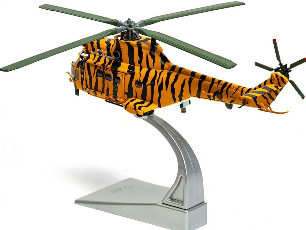 Westland Puma HC-1 Helicopter "No. 230 Squadron, NATO Tiger Meet livery, RIAT" (2005) Royal Air Force "The Aviation Archive" Series 1/72 Diecast Model by Corgi