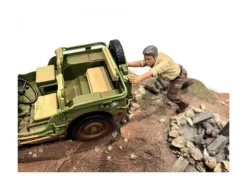4X4 Mechanic Figure 5 for 1/18 Scale Models American Diorama AD18015