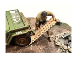 4X4 Mechanic Figure 8 with Board Accessory for 1/18 Scale Models American Diorama AD18018