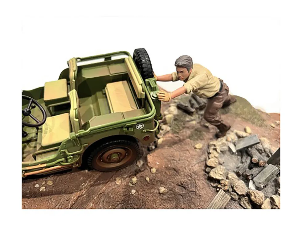4X4 Mechanic 8 piece Figure Set for 1/18 scale models American Diorama 18011 18012 18013 18014 18015 18016 18017 18018