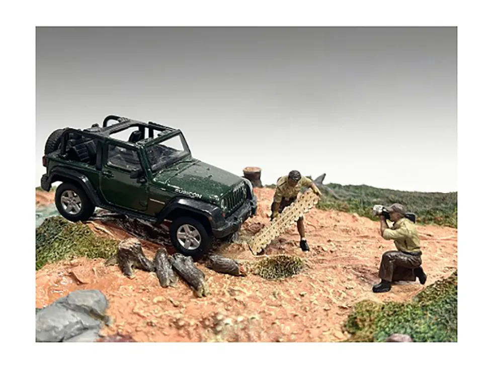 4X4 Mechanics 2 Piece Diecast Figure Set 4 for 1/43 Scale Models American Diorama AD43004