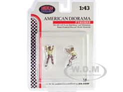 4X4 Mechanics 2 Piece Diecast Figure Set 3 for 1/43 Scale Models American Diorama AD43003